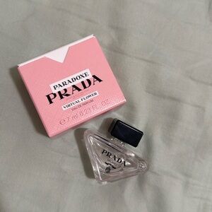 Prada Paradoxe Virtual Flower EDP* mini
